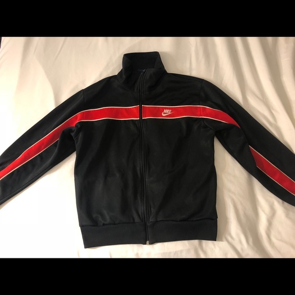 Nike jacket - Picture 1 of 2